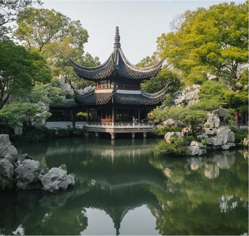 平湖骤变餐饮有限公司